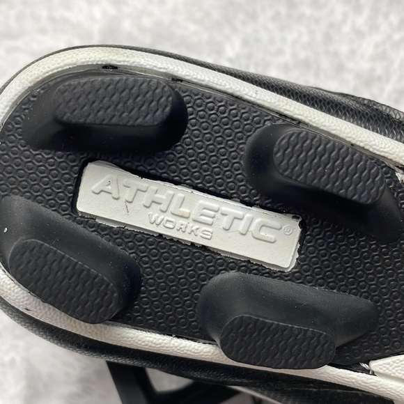 Athletic Works kid Boy soccer Clit sz 3 - Picture 3 of 6